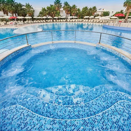 منتجع Riva Marina - Cdshotels كاروفينيو