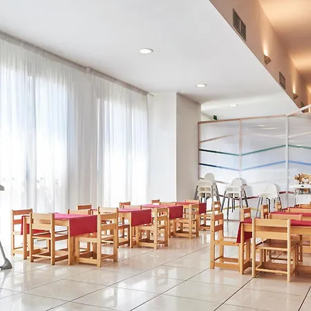 度假村 里瓦滨海度假村 - Cds酒店 4*