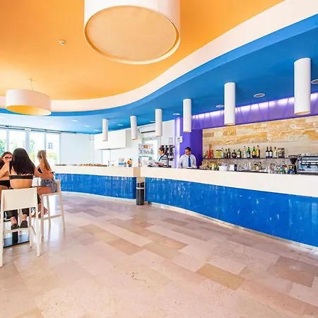 Ośrodek wypoczynkowy Riva Marina - Cdshotels